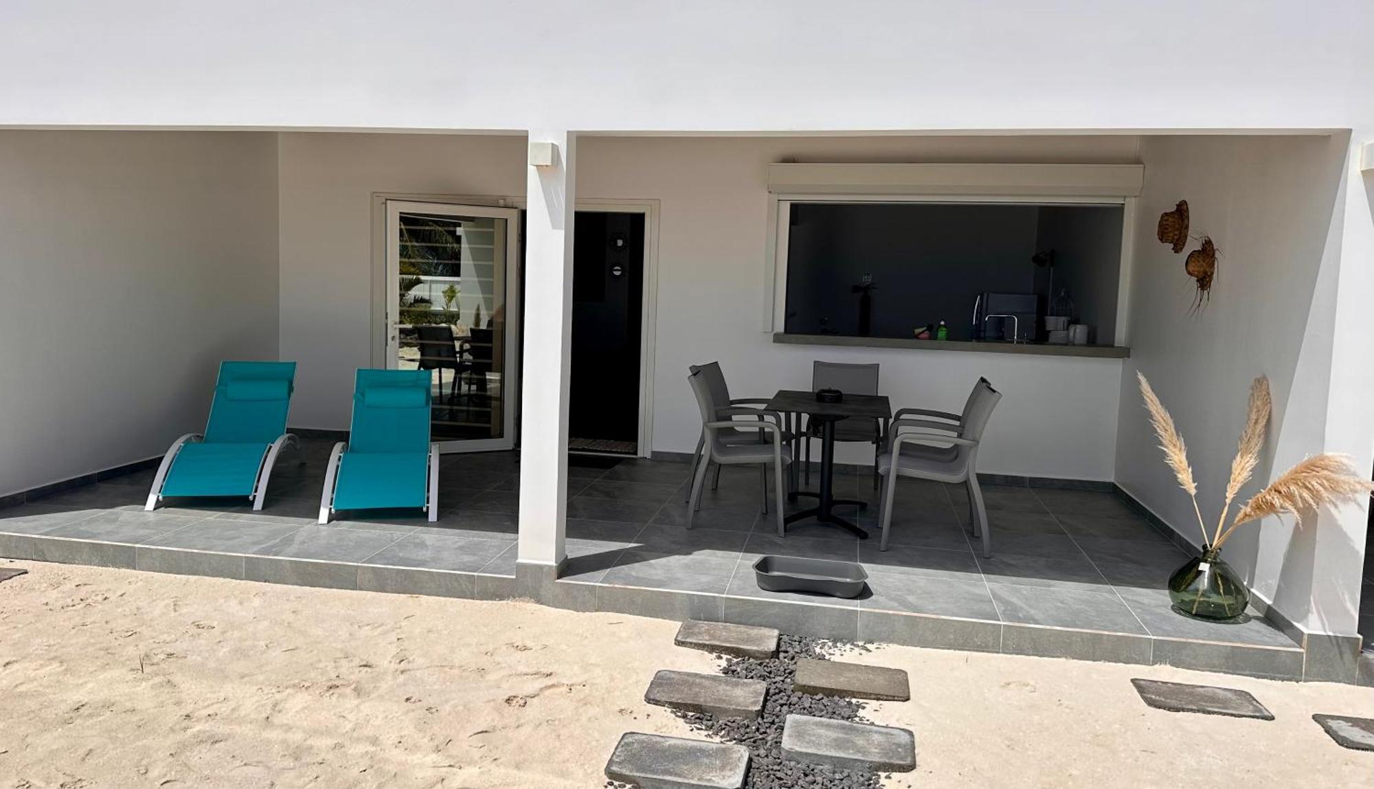 Pension Irivai, Appartement Rava 1 Chambre Bord De Mer Uturoa Extérieur photo